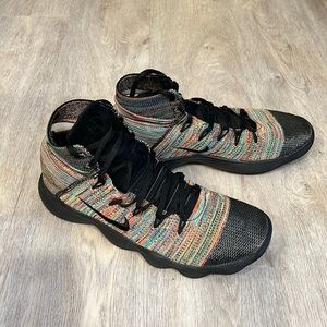 Nike Hyperdunk 2017 Flyknit Men’s Size 11 Multicolored Black Lace Up